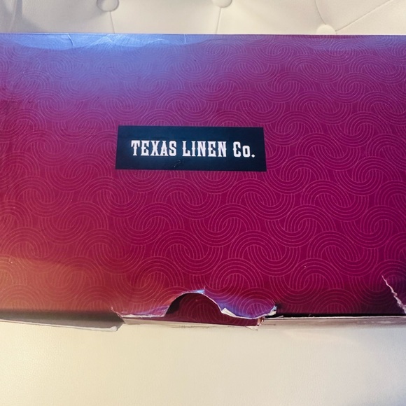 TEXAS LINEN CO. Pure Cotton Bed Sheets (twin,800 Thread Count) white open box - Picture 5 of 7